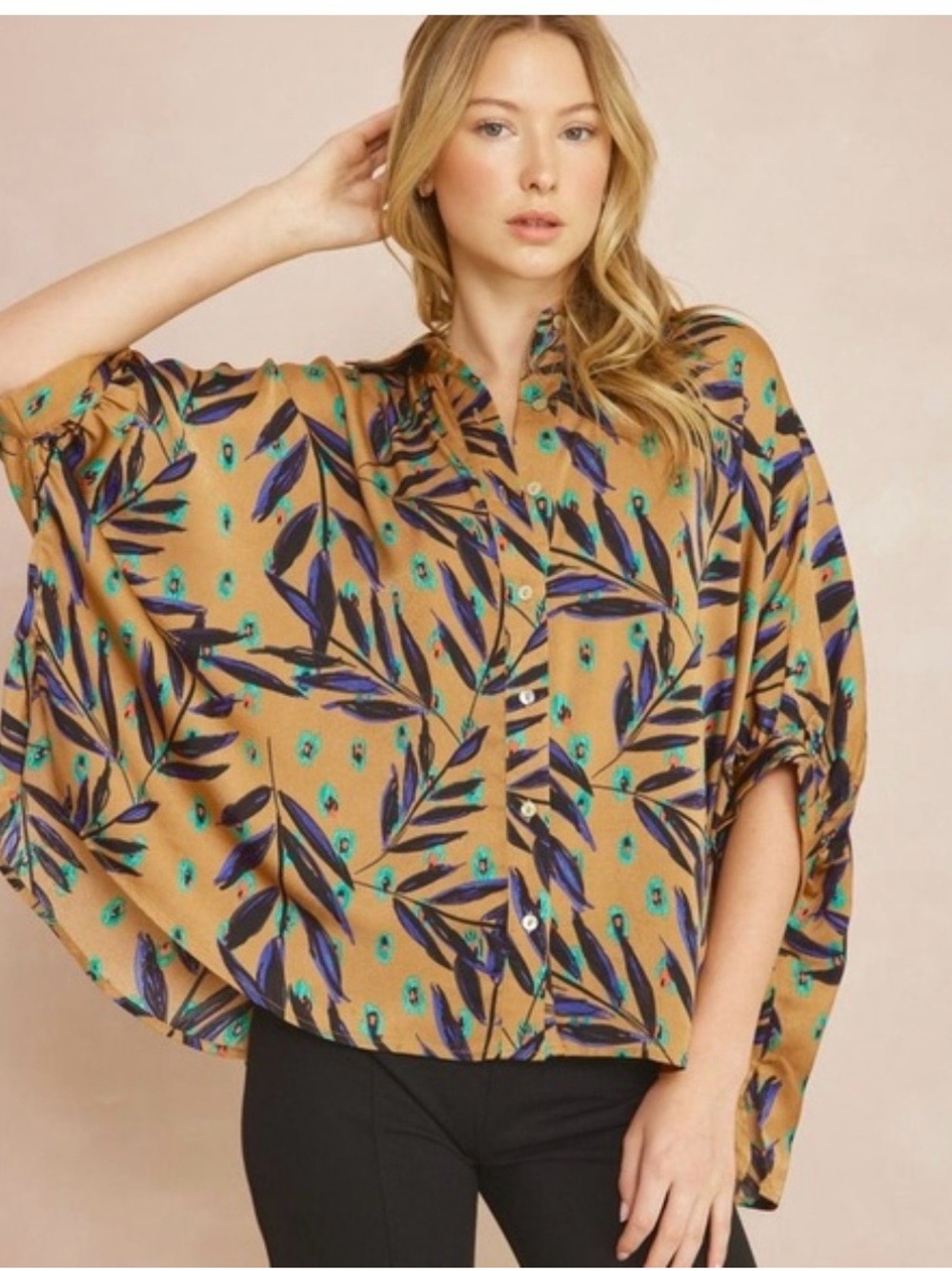 entro Tan Button-Down Blouse with Navy & Teal Leaf Print sz small/medium loose
